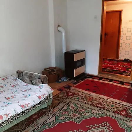 Vikendica Hasan U Srcu Doline Bosanskih Piramida Vakantiehuis Visoko
