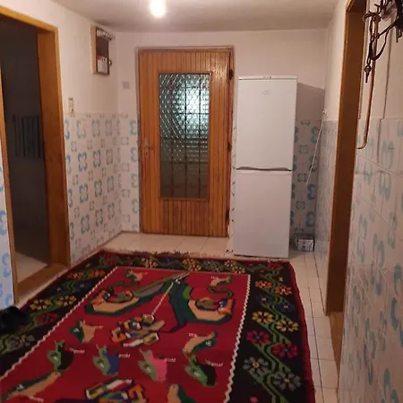 Vikendica Hasan U Srcu Doline Bosanskih Piramida *